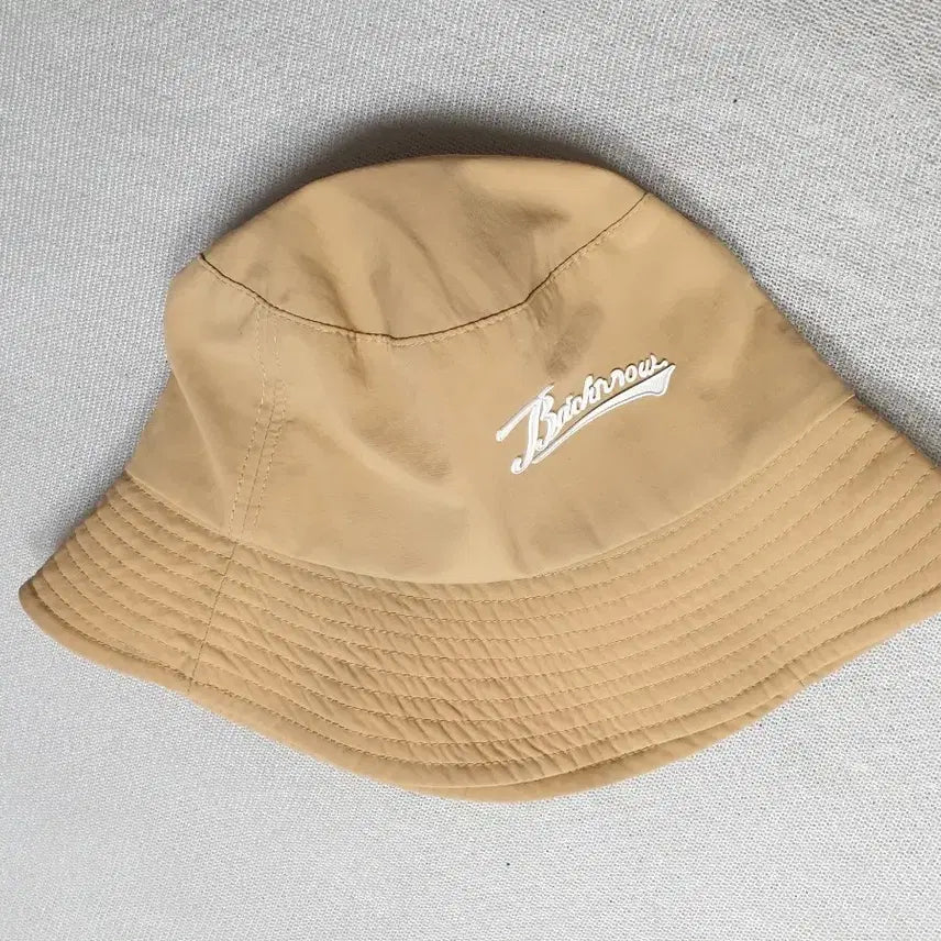 [BUNJANG] Buccheru Bucket Hat Beige 56-58cm / 버커루 버킷햇 베이지색 56~58센치