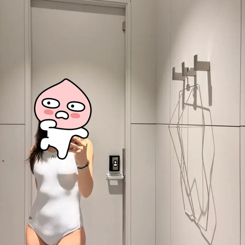[BUNJANG] Descente Women's One-Piece Swimsuit / 데상트 여성 수영복