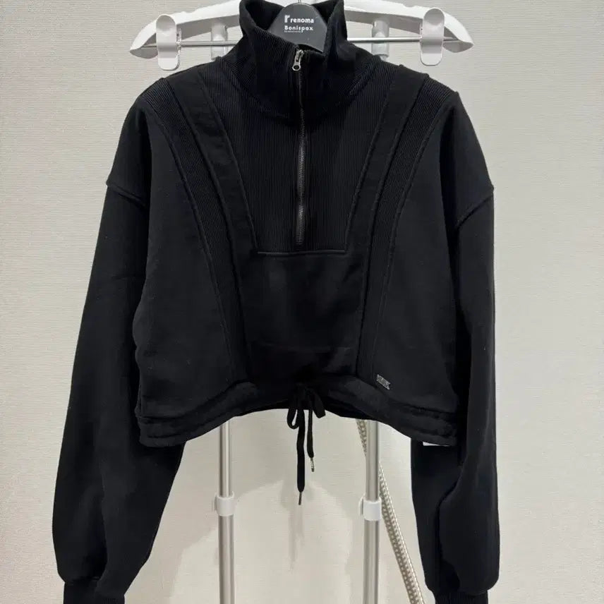 [BUNJANG] HDEX Women's Ribbed High Neck Half Zip-up Black / HDEX 에이치덱스 우먼스 리브드 하이넥 하프 집업 블랙