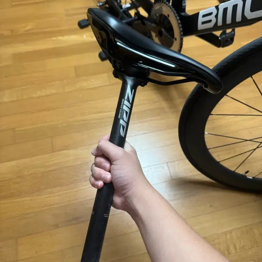 [BUNJANG] Zipp Service Course Seatpost, Bontrager Saddle / Zipp서비스 코스,본트레거 안장