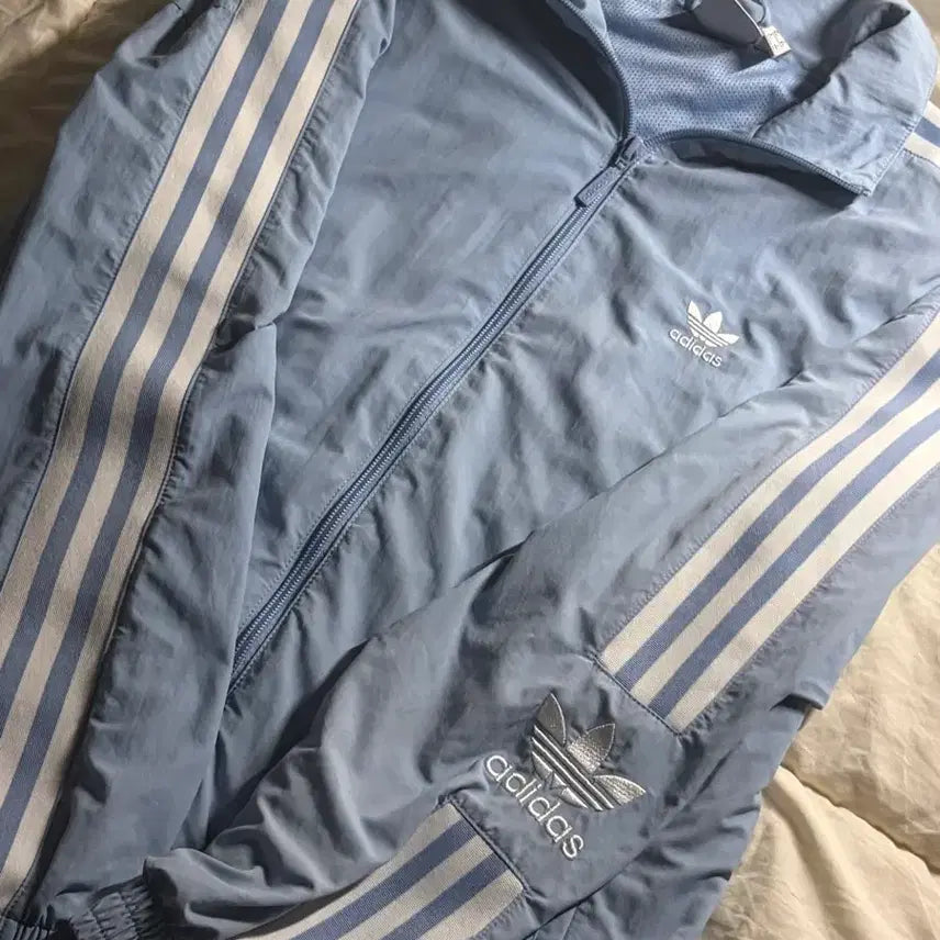 [BUNJANG] Adidas Track Top Jacket Windbreaker Jersey / 희귀) 아디다스 트랙탑 자켓 / 바람막이 자켓 / 트랙탑 져지