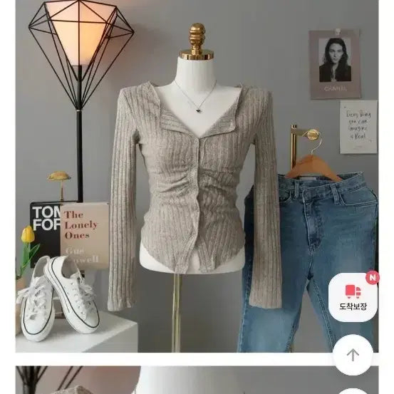 [BUNJANG] Slim Fit Shirred Top with Soft Fabric / 몸매보정핏!날씬~앞셔링포인트 보드라운원단 슬림핏