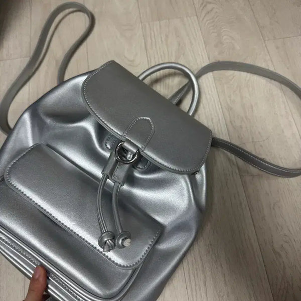 [BUNJANG] Silver Mini Backpack / 실버 미니백팩