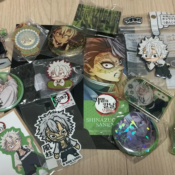 [BUNJANG] Demon Slayer Shinazugawa Sanemi Goods Bundle (Can Badge, Acrylic, Sticker) / 귀멸의 칼날 시나즈가와 사네미 굿즈(캔뱃지, 아크릴, 스티커) 일괄 판매