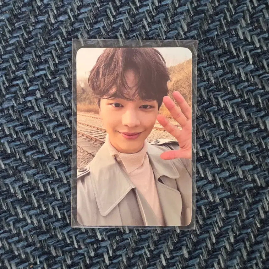 [BUNJANG] BTOB Yook Sung Jae Concert Photocard / 비투비 육성재 콘서트 포카