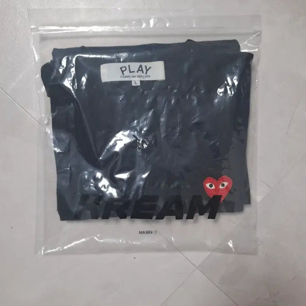[BUNJANG] Comme des Garçons PLAY Black Heart Short Sleeve T-Shirt / 꼼데가르송 플레이 블랙 하트 반팔티