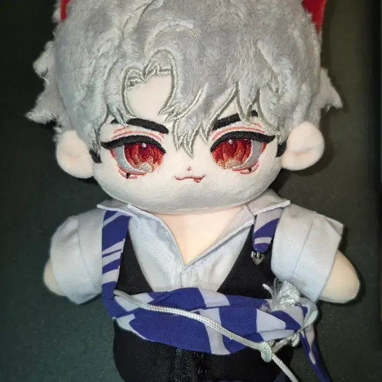 [BUNJANG] PLAVE 20cm Plush Doll 'Adult Wolf' Bundle Set / 플레이브 으른늑대 20깅 솜인형+옷 일괄 판매
