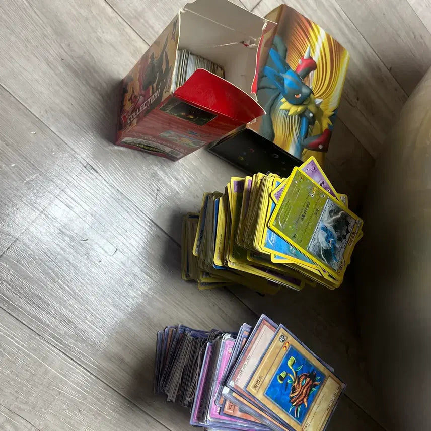 [BUNJANG] Dragon Village, Pokemon, Yu-Gi-Oh! & More Card Collection Bundle / 드래곤 빌리지 드빌 & 포켓몬 & 유희왕 등 카드 및 동전, 토큰, 악세사리 모음