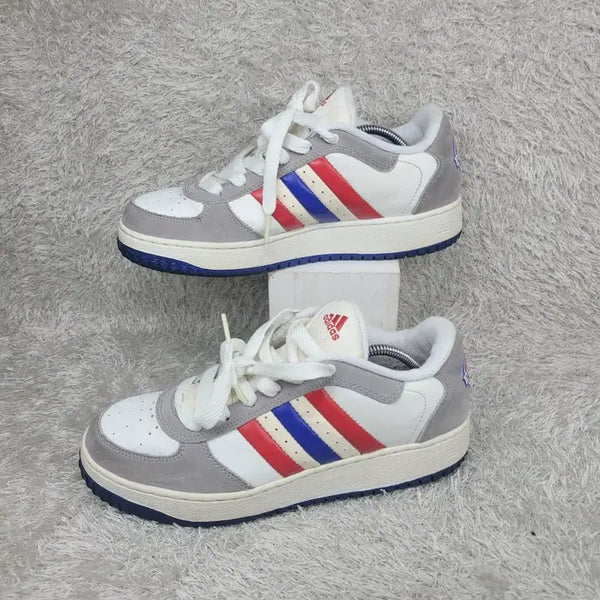 [BUNJANG] Adidas Hoops 2.0 Detroit Pistons Sneakers / 250 아디다스 훕스 2.0 디트로이트 피스톤즈