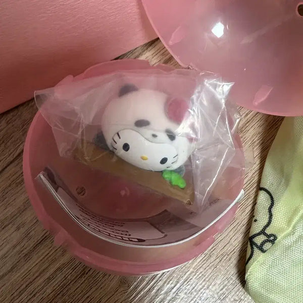 [BUNJANG] Sanrio Panda Floki Figure Gacha / 산리오 판다 플로키 피규어 가챠 헬로키티