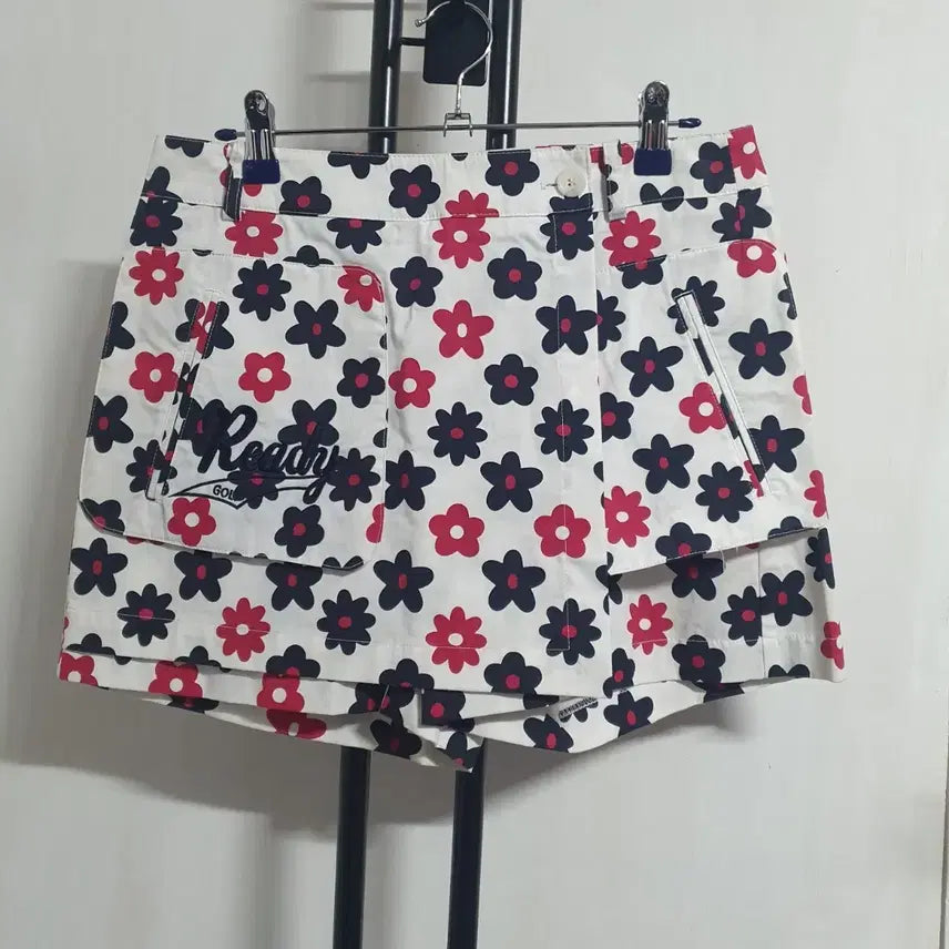 [BUNJANG] Ready Golf Floral Pattern Skort Skirt Pants (Size M, 28-inch Waist) / 28인치 레디골프 치마바지