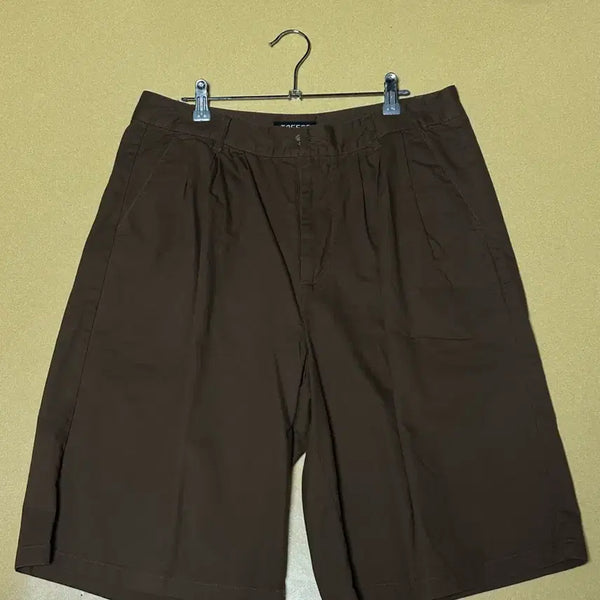 [BUNJANG] Topy 3 Tuck Half Pants XL / 토피 3tuck 하프팬츠