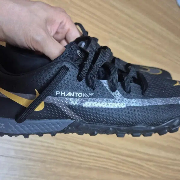 [BUNJANG] Nike React Phantom GT2 Pro TF Futsal Shoes 250 / 나이키 리액트 팬텀 GT2 프로 TF 풋살화 250