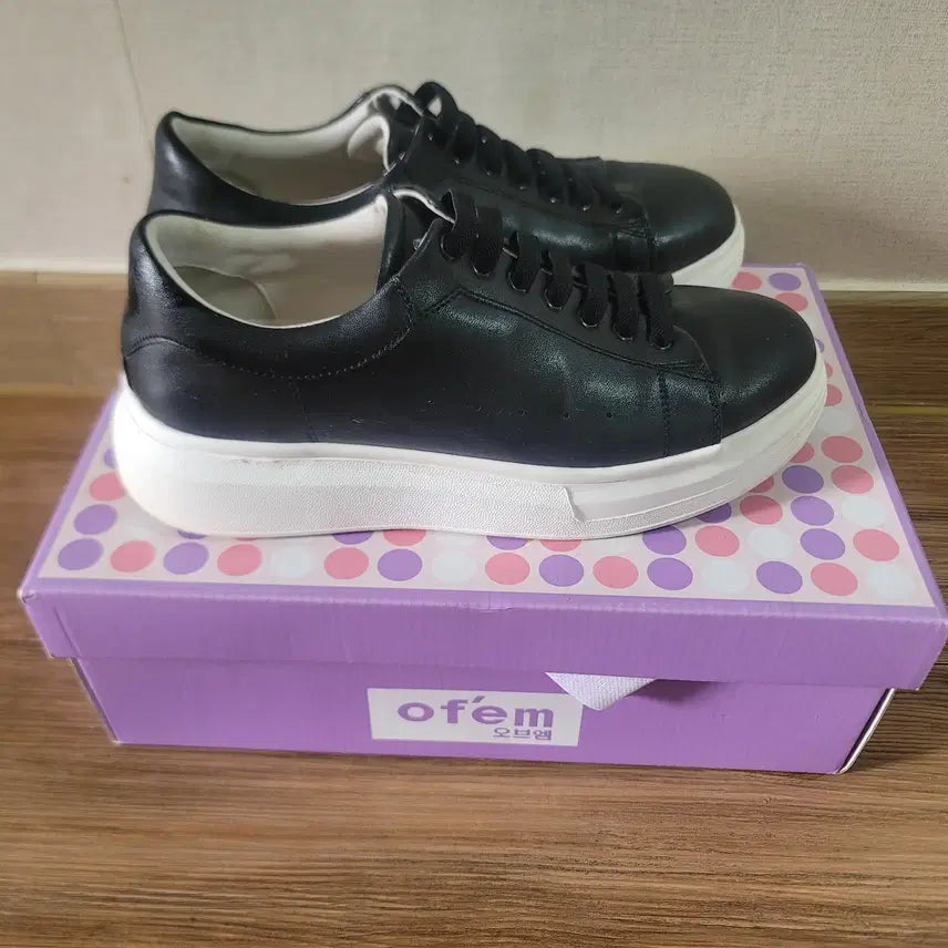 [BUNJANG] OM 250 Height-Increasing Sneakers / 오브엠 250 스니커스 키높이