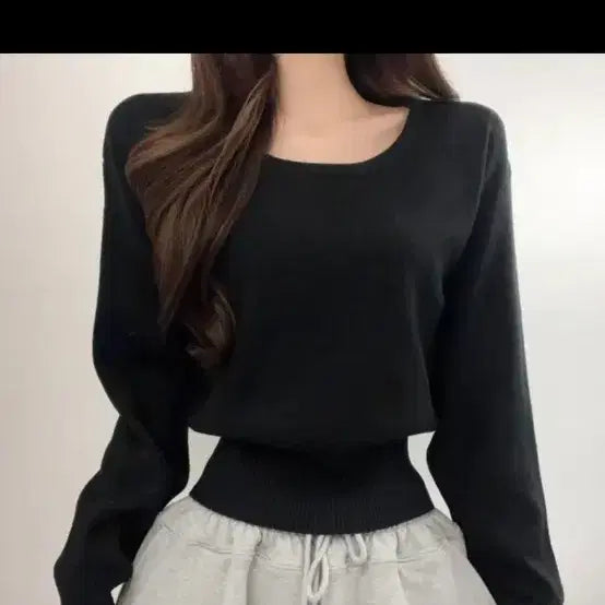 [BUNJANG] Ablley Slim Fit Round Neck Knit / 에이블리 허리잘록 라운드넥 니트