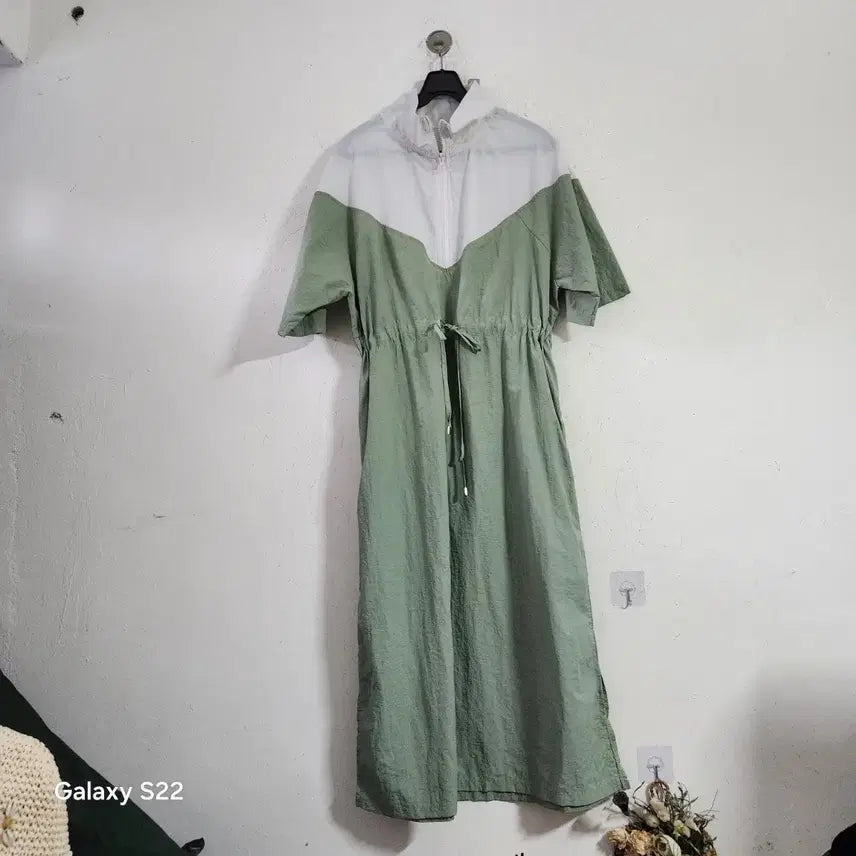 [BUNJANG] Khaki Color Block Zip-Up Dress / 카키 배색 집업 원피스