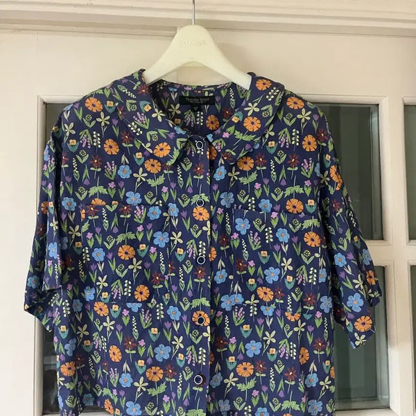 [BUNJANG] Thursday Island Floral Pattern Blouse (Navy) / Thursday Island 플라워 패턴 블라우스 S(66가능)
