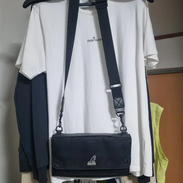 [BUNJANG] Kangol Crossbody Bag Black / 캉골 크로스백 블랙