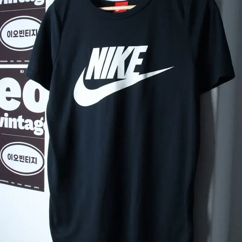 [BUNJANG] Nike Tech Pack Big Logo T-Shirt Black / W(M) 나이키 반팔 티셔츠 테크팩 기능성 빅로고 블랙-H36815