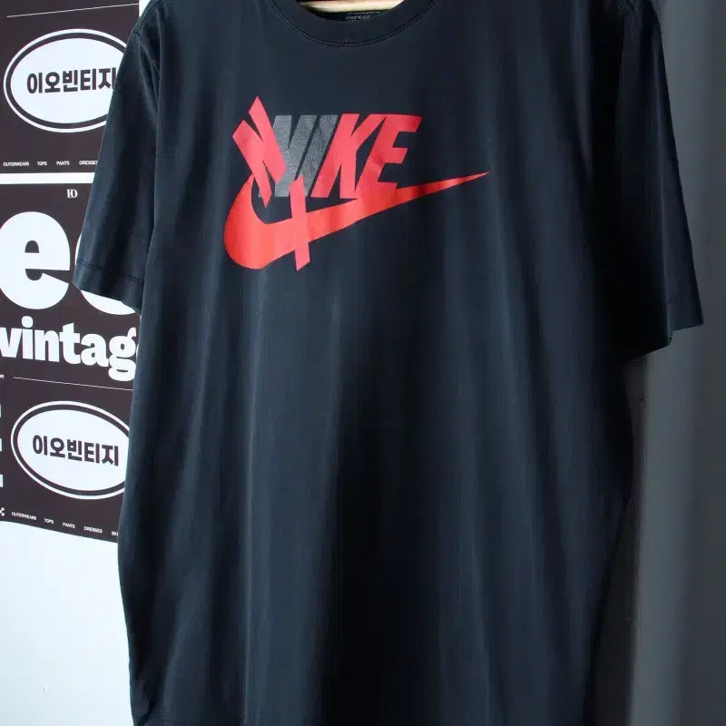[BUNJANG] Nike Big Size Swoosh Aging Black Short Sleeve T-Shirt 2XL / (2XL) 나이키 반팔 티셔츠 빅사이즈 스우시 에이징 블랙-H36824