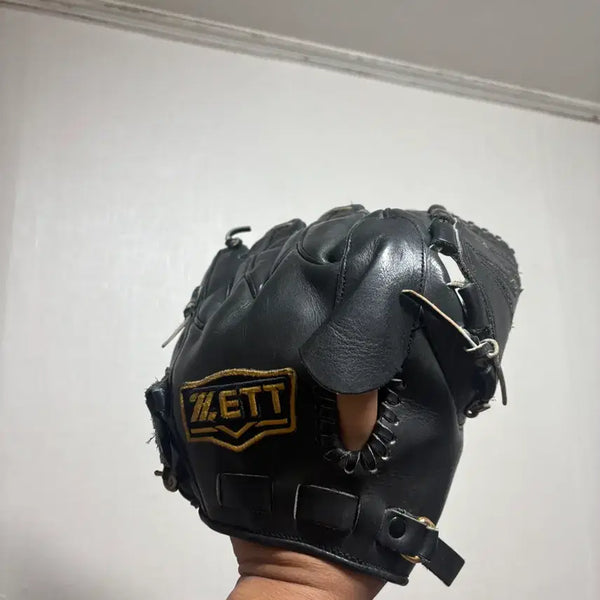 [BUNJANG] Zett Pro Model Pitcher's Glove (Black) / 제트 투수글러브 (블랙)