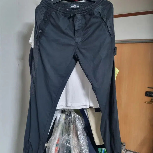 [BUNJANG] Stone Island Black Jogger Pants M (30) / (새옷 수준)스톤아일랜드 블랙 조거 팬츠 M 30사이즈