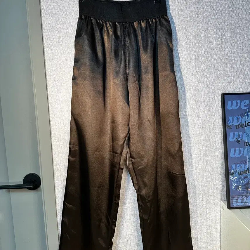 [BUNJANG] SICKOS Glossy Wide Fit Trousers Brown / 새상품) SICKOS 식코스 광택 와이드핏 바지 브라운