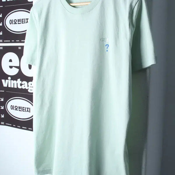 [BUNJANG] Guess T-Shirt Half Sleeve Holo Logo Light Green Old School (L-XL) / (L-XL) 게스 반팔 티셔츠 홀로 로고 연그린 올드스쿨-H36770