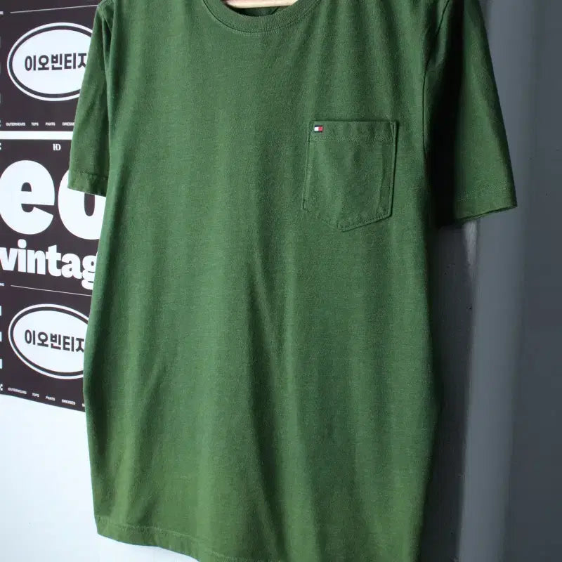 [BUNJANG] Tommy Hilfiger Men's Short Sleeve T-Shirt Single Pocket Green / (M-L) 타미힐피거 반팔 티셔츠 싱글포켓 그린 이염-H36772