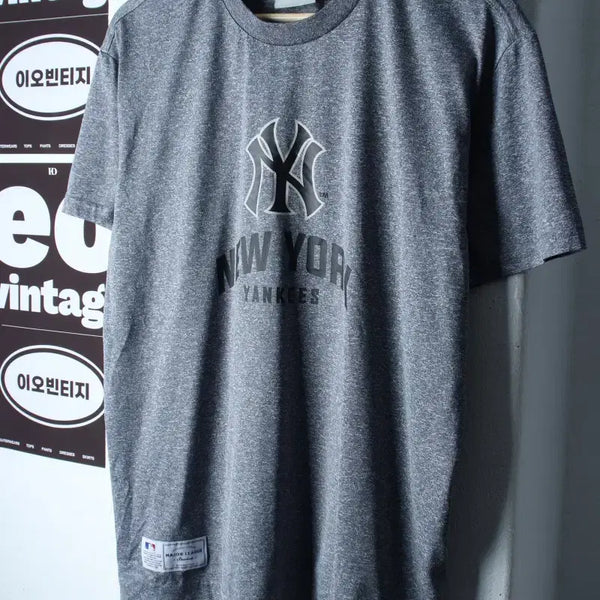 [BUNJANG] MLB New York Yankees Functional Short Sleeve T-Shirt H36783 / (M-L) MLB 엠엘비 반팔 티셔츠 기능성 뉴욕양키즈-H36783