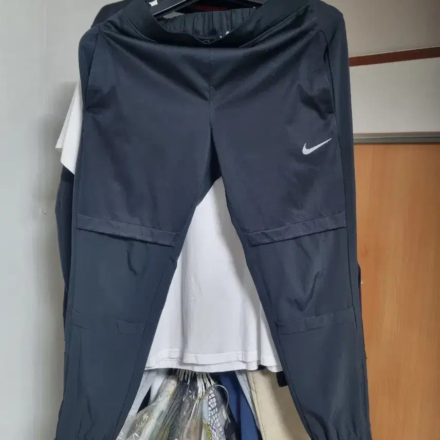 [BUNJANG] Nike Running Training Pants Black S / (새옷 수준)나이키 러닝 트레이닝 팬츠 블랙 S