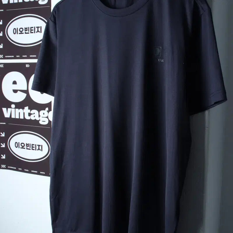[BUNJANG] Blackyak XL-2XL Functional Short-Sleeve T-Shirt with Small Logo / (XL-2XL) 블랙야크 반팔 티셔츠 기능성 스몰로고 런닝-H36786