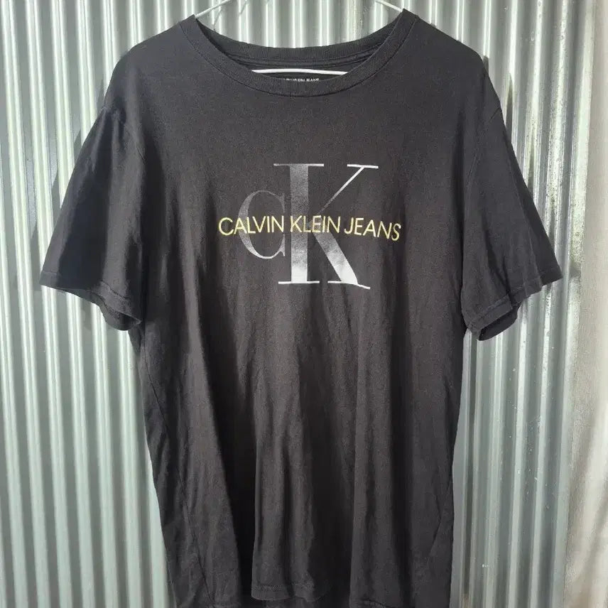 [BUNJANG] Calvin Klein Jeans Black Short Sleeve T-Shirt M / M 캘빈클라인진스 반팔 티셔츠 블랙