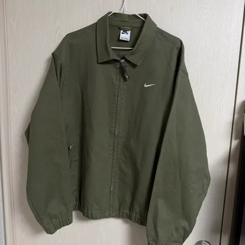 [BUNJANG] Nike SB Skateboarding Jacket (Olive, Size L) / 나이키SB스케이트 보딩 자켓 L팜