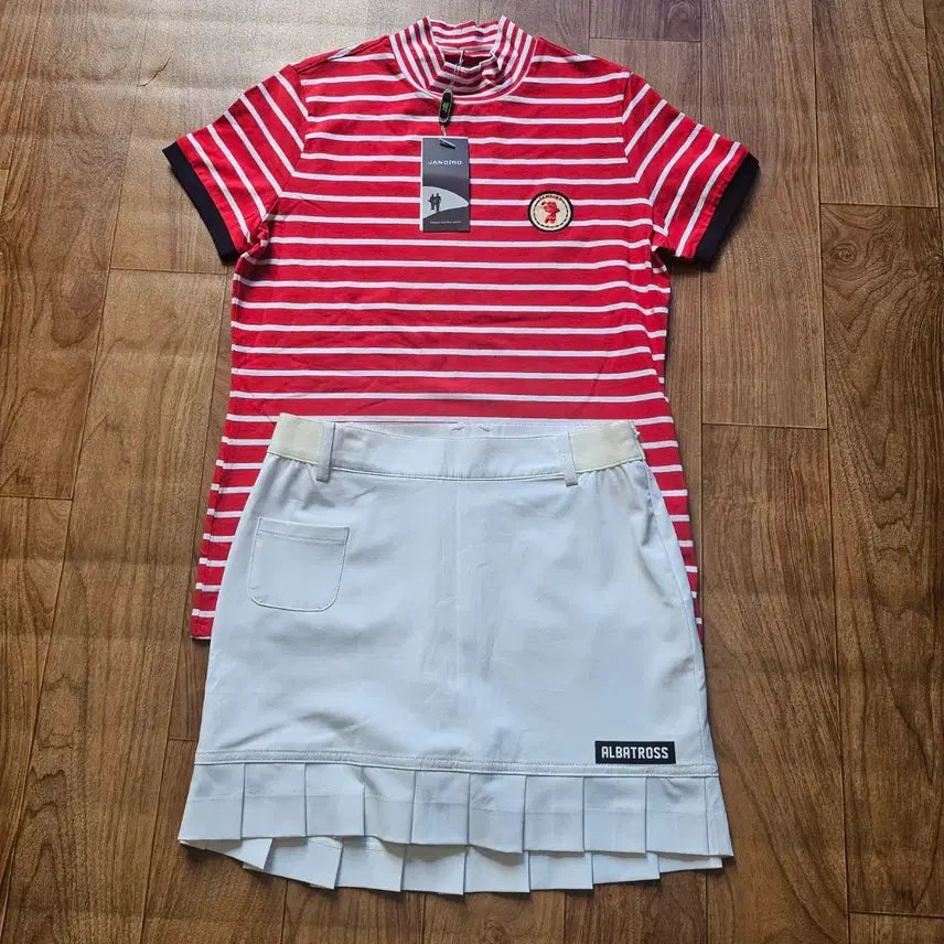 [BUNJANG] ALBATROSS Golf Wear Set: Red Stripe T-shirt & Beige Pleated Skirt / 골프 의류 세트 티셔츠 스커트