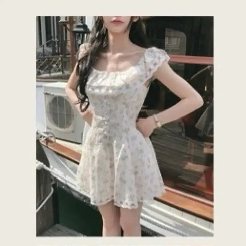 [BUNJANG] Cloud Emotion Nipple Flor Off Lace Embroidered Mini Dress / 클라우드이모션 니플로어 off - 레이스 자수 미니 OPS