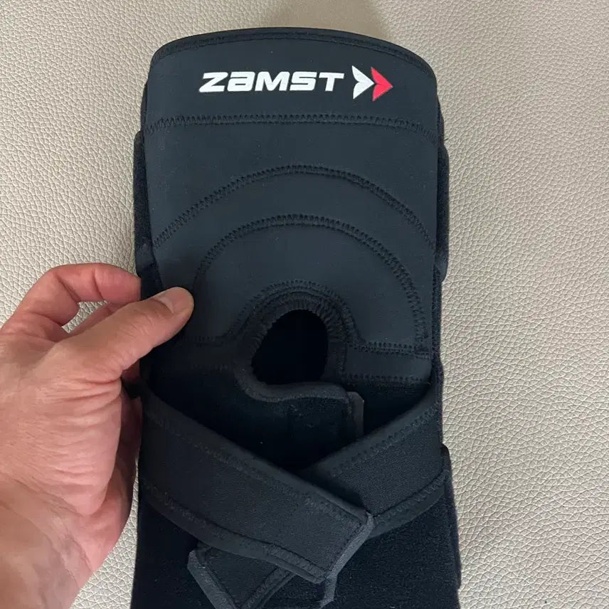 [BUNJANG] Zamst ZK-7 Knee Brace, Size LL / 잠스트 zk7 (무릎보호대) 사이즈 LL