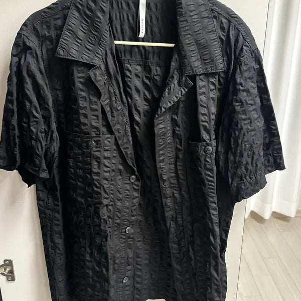[BUNJANG] Noir Overfit Ripple Half Shirt (Black) / 노이어 오버핏 리플 하프 셔츠 (블랙)