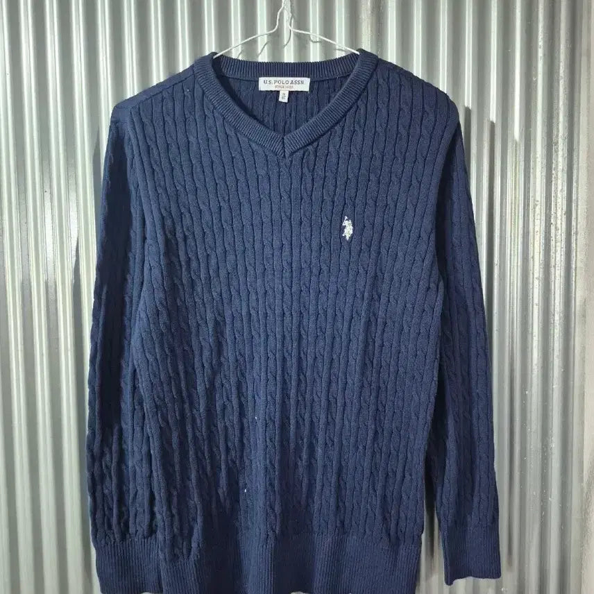 [BUNJANG] U.S. Polo Assn. Cable Knit V-Neck Sweater Navy / M 유에스폴로에센 꽈배기 V넥 니트 네이비