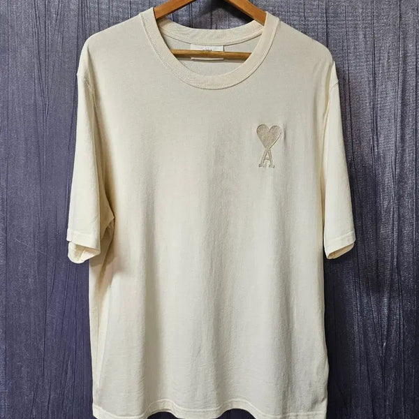 [BUNJANG] AMI Heart Logo T-Shirt Ivory / 아미 반팔티 아이보리