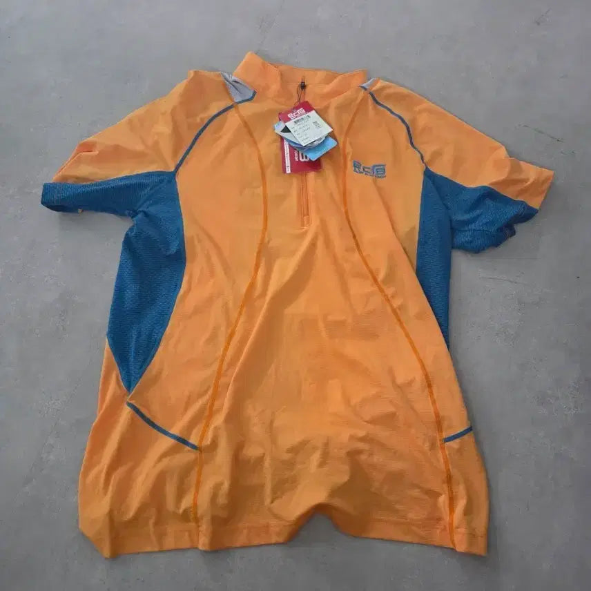 [BUNJANG] RCB Men's Functional Short-Sleeve T-Shirt Orange L (New with Minor Stain) / RCB 남성 기능성 반팔티 100(L) 오렌지 새상품인데 미세오염