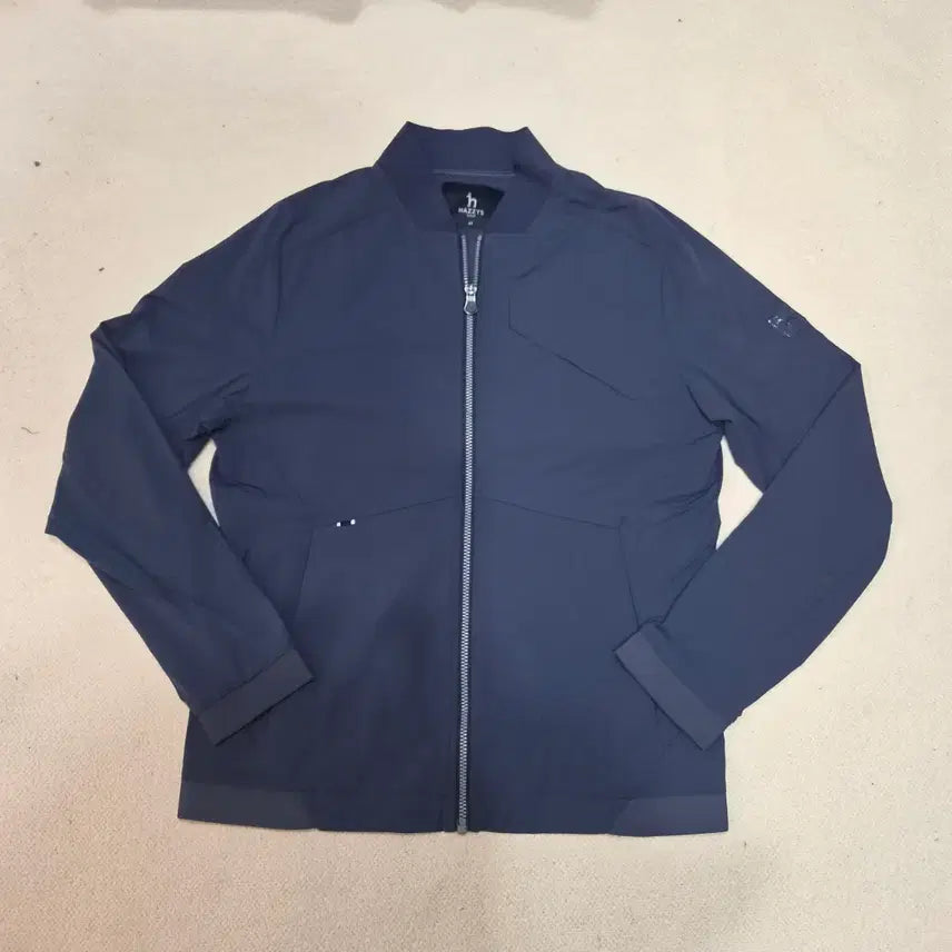 [BUNJANG] HAZZYS GOLF Functional Windbreaker Size 95 / 해지스골프 기능성바람막이95