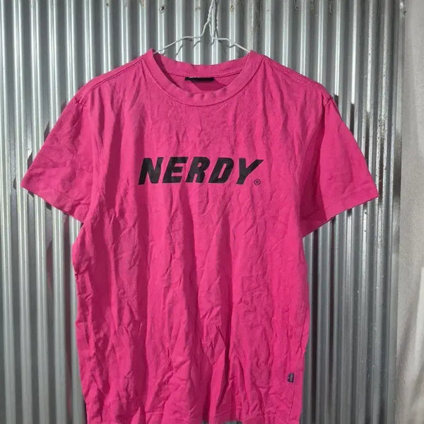 [BUNJANG] NERDY Pink Logo Short Sleeve T-Shirt XS / XS 널디 핑크색 로고 반팔 티셔츠