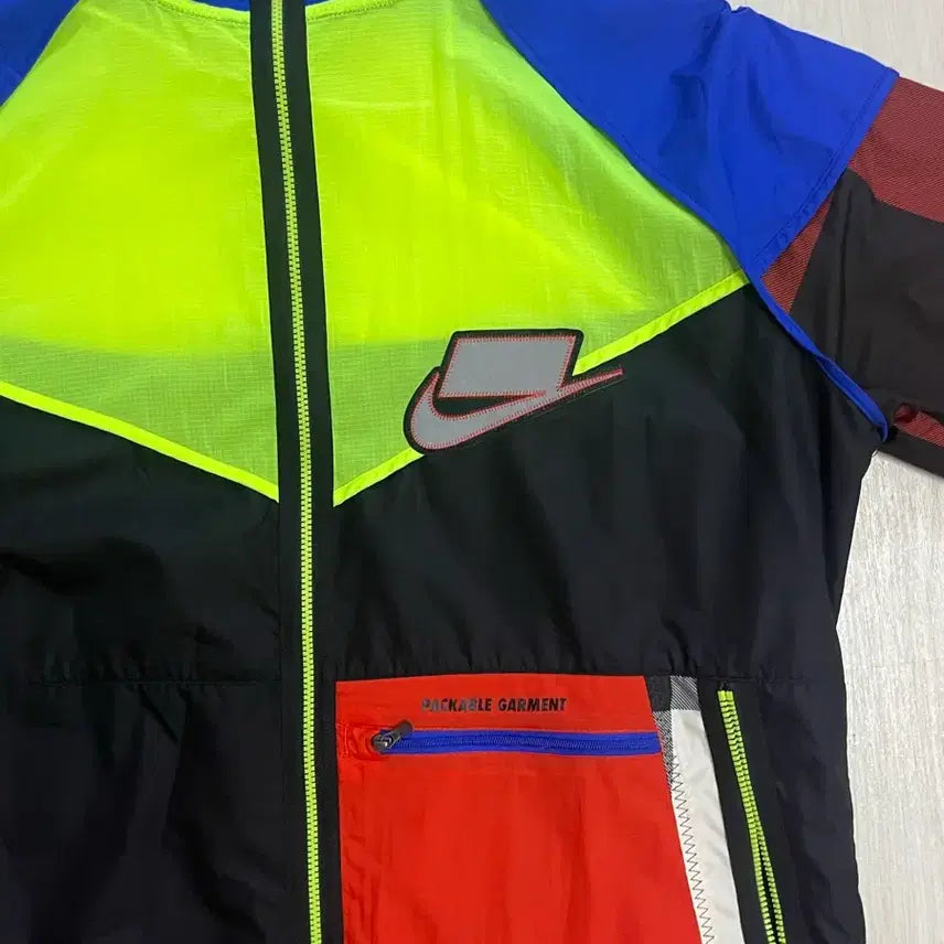 [BUNJANG] Nike Windbreaker Jacket - Size L / 나이키 바람막이 판매 L