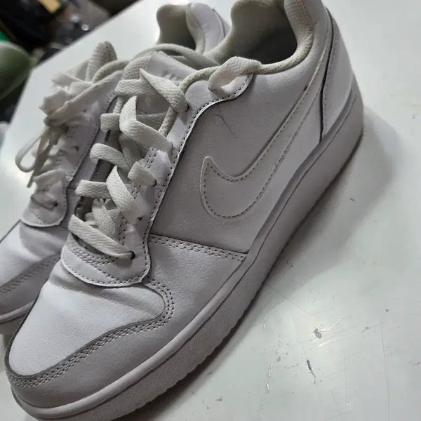 [BUNJANG] Nike Air Force 1 All White Sneakers (255mm) / 나이키 에어포스 1 올백 255
