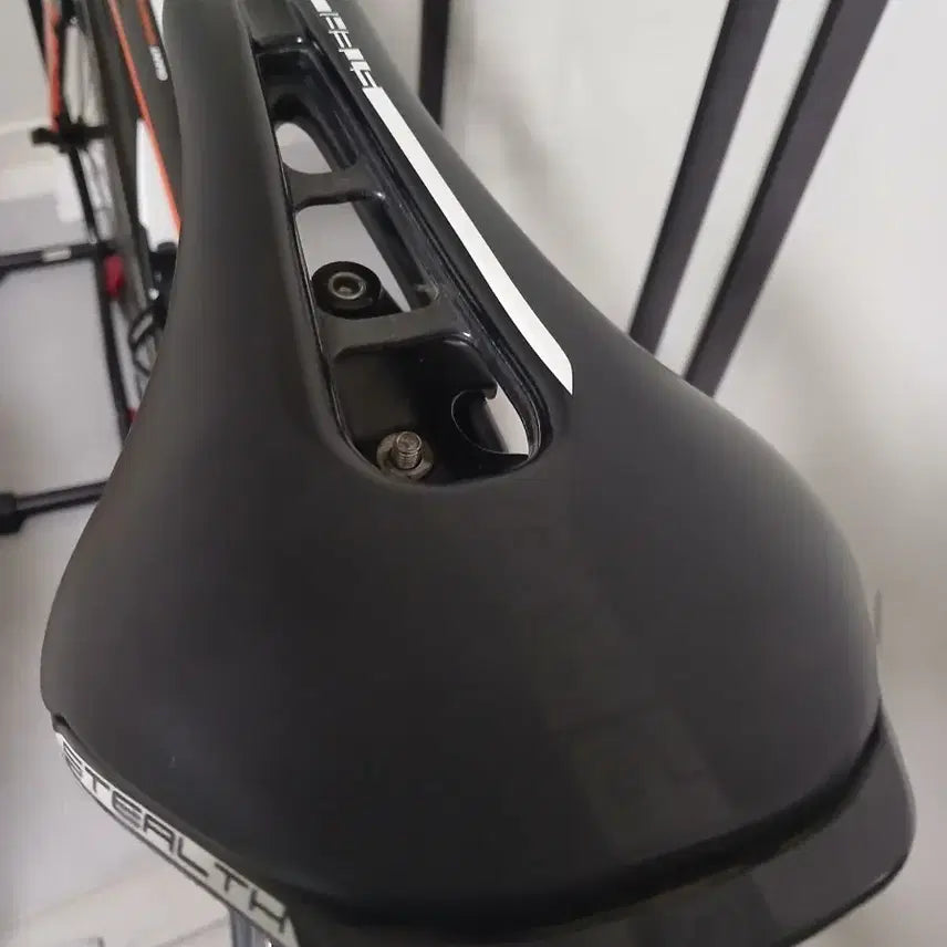 [BUNJANG] Shimano Pro Stealth Saddle Carbon Rail / 시마노 프로 스텔스안장 팝니다