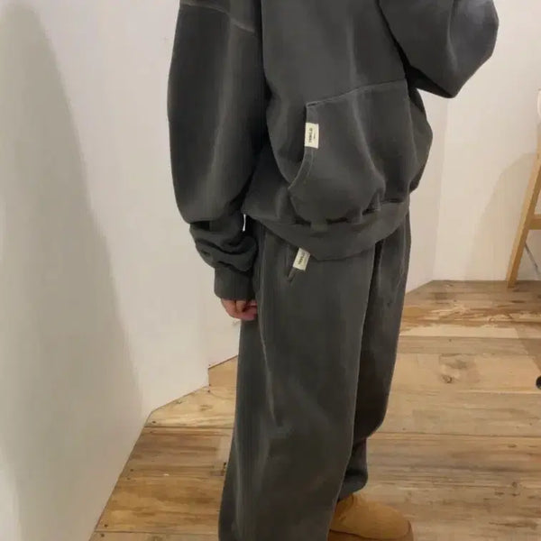 [BUNJANG] Glowny Classic Hoodie / 글로니 클레식 후드티