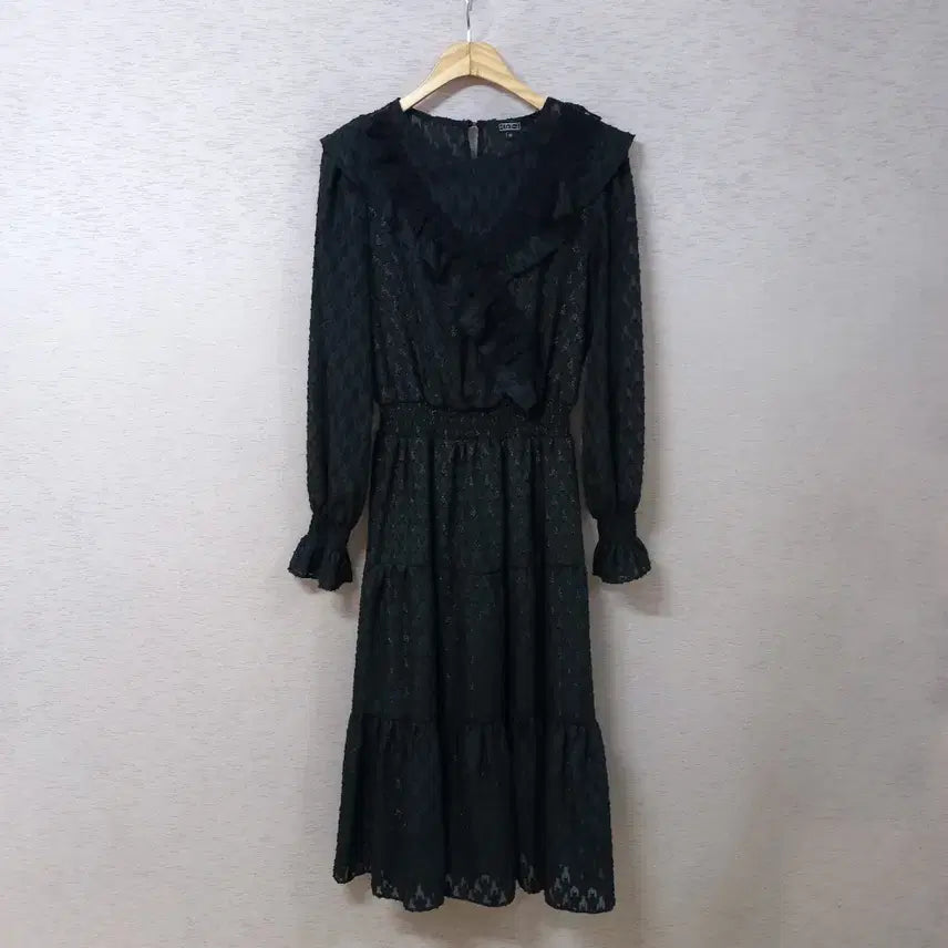 [BUNJANG] Egoist Black Pattern Long Dress with Gold Thread Waistband / B8-17/에고이스트 허리밴딩 금사배색 블랙 패턴 롱원피스 봄가을 여성