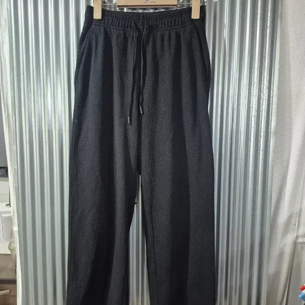 [BUNJANG] Andar Women's Black Training Pants (Size S) / S 안다르 여성 트레이닝 팬츠 블랙