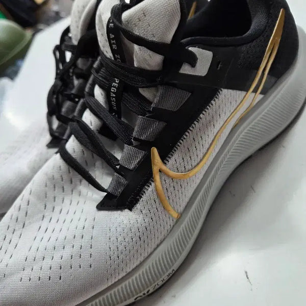 [BUNJANG] Nike Air Zoom Pegasus 38 White Gold Men's Running Shoes Size 270 / 나이키 에어 줌 페가수스 38 흰색 골드270